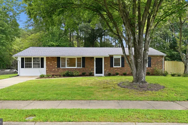 151 WINEWOOD DR