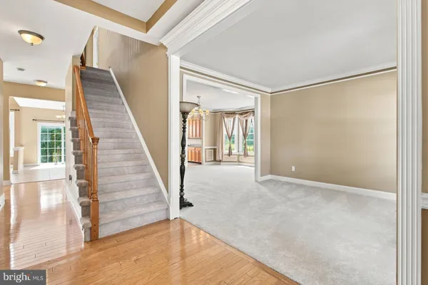 4 HARTFELD RD