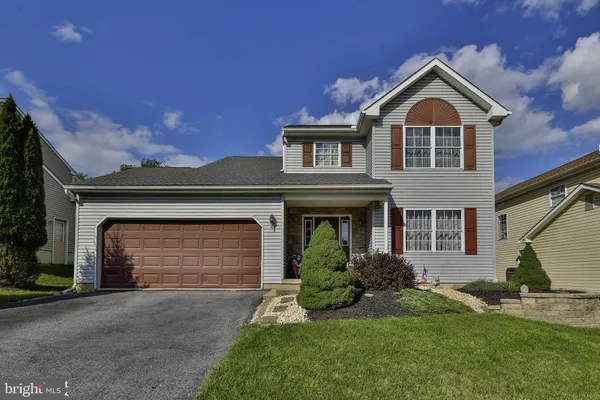 5016 FOXRUN LN