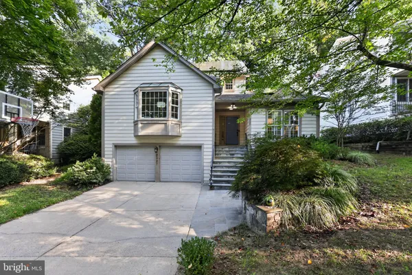 2327 ASHBORO DR