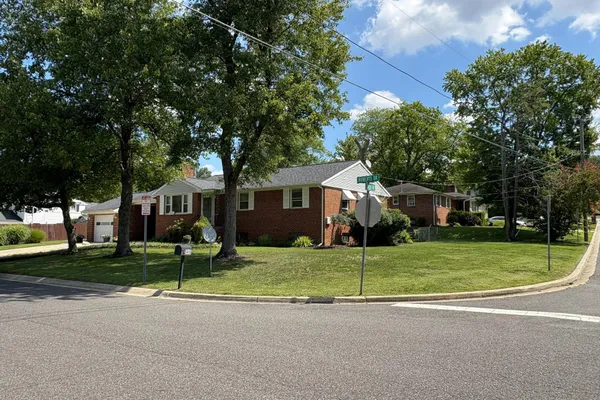 6416 ROBERTS DR