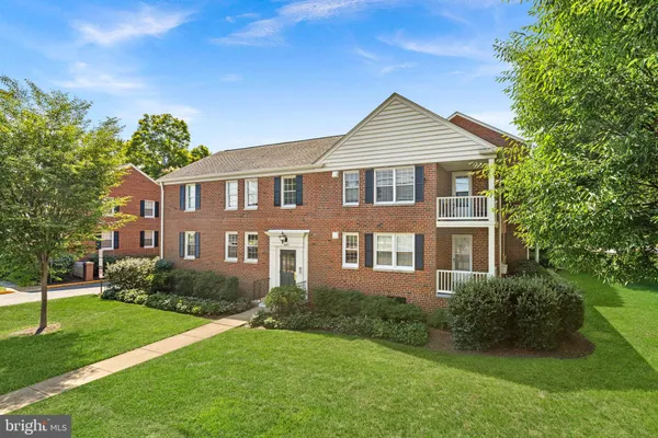 1607 BELLE VIEW BLVD B2