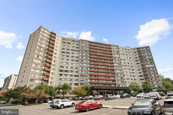 5340 HOLMES RUN PKWY 702