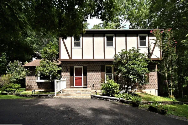 1464 CORNERSTONE DR