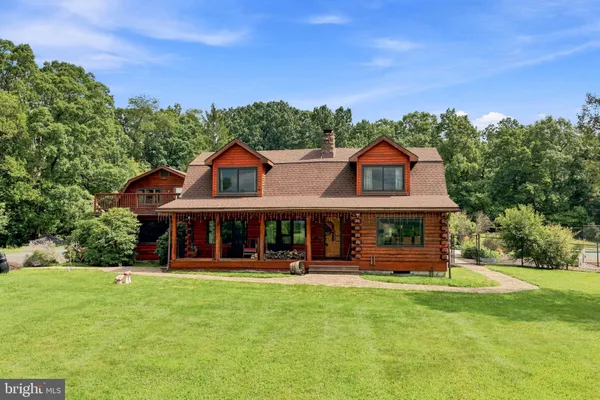 435 SUNSET DR