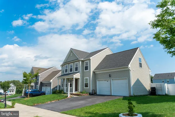 816 WESTBROOKE DR
