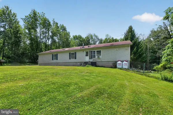 59 LAUREL DR