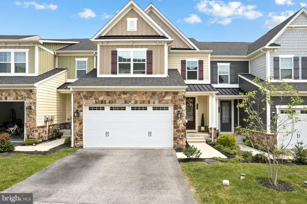 712 QUARRY POINT RD