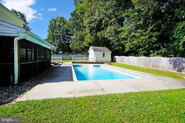 10217 SPRING CREEK DR