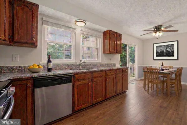 2089 LOWER CT