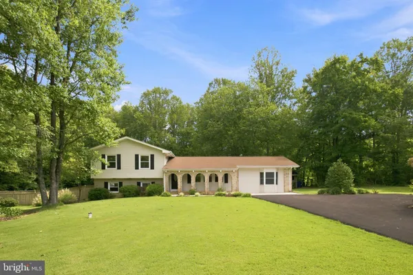 5538 HUCKLEBERRY DR