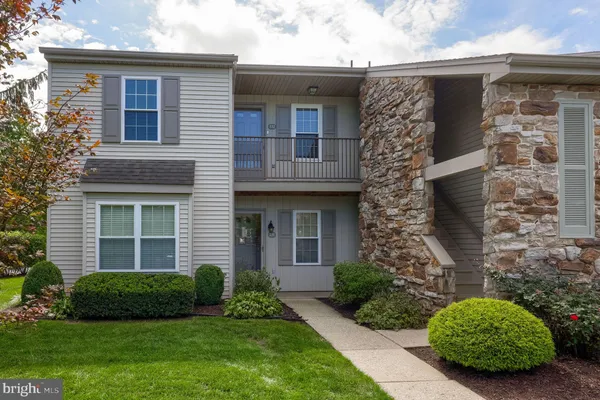 232 GREENVIEW DR