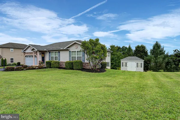 10 WARGO LN