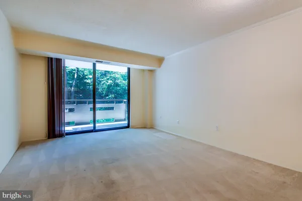 1808 OLD MEADOW RD 404