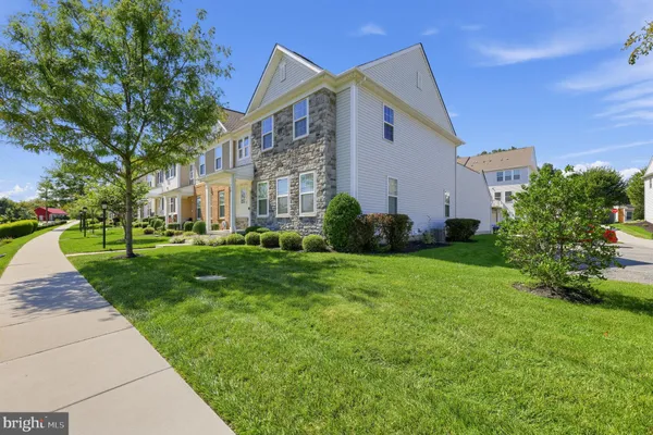 710 SUN VALLEY CT