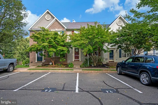 92 DORSET LN