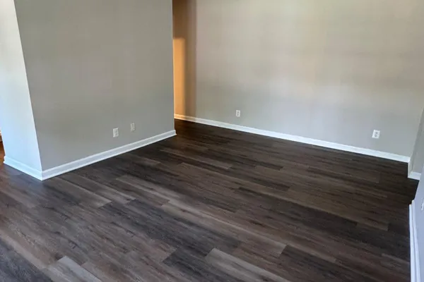 3991 LYNDHURST DR 204
