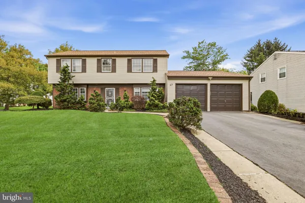 47 NEPTUNE LN