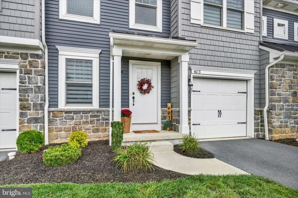 403 MAYAPPLE DR
