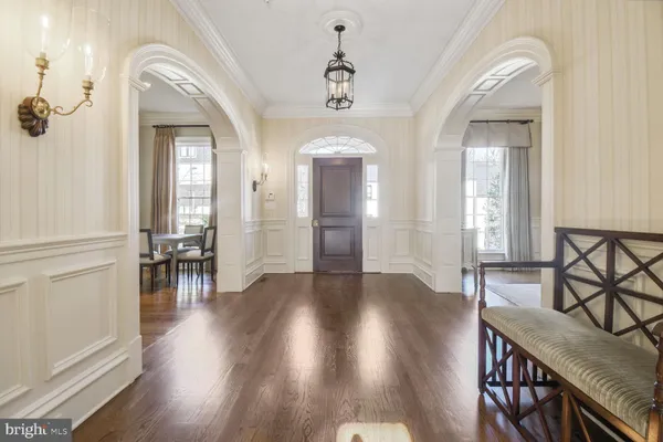1935 FOXVIEW CIR
