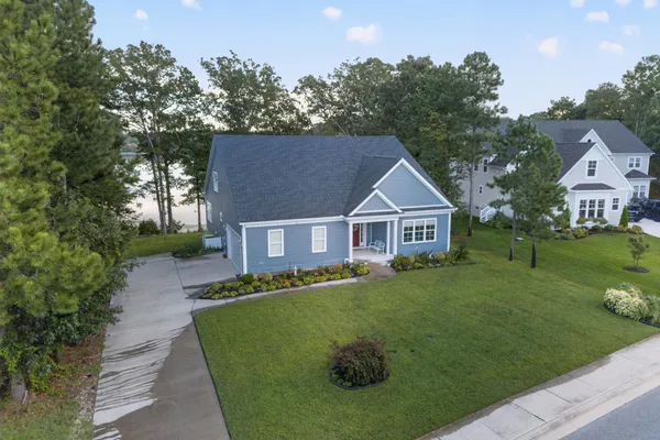 128 W SHORE DR