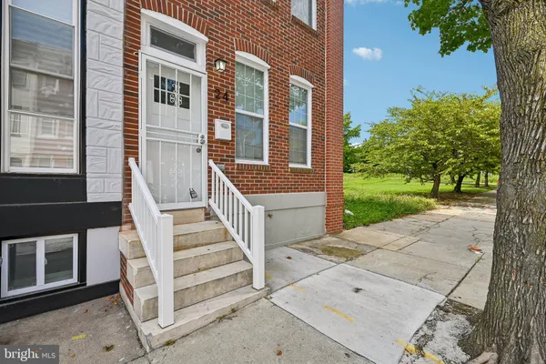 24 N GILMOR ST