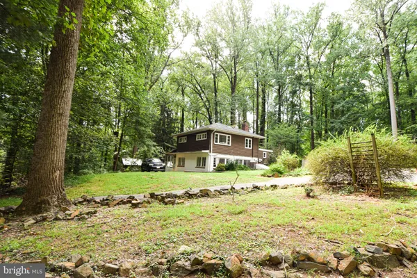 2123 SHERWOOD LN