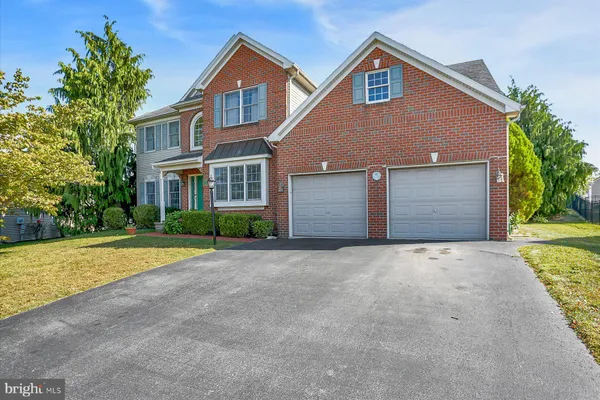 23 PIN OAK ST