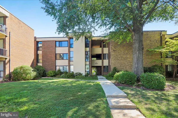 9909 BLUNDON DR 4-201