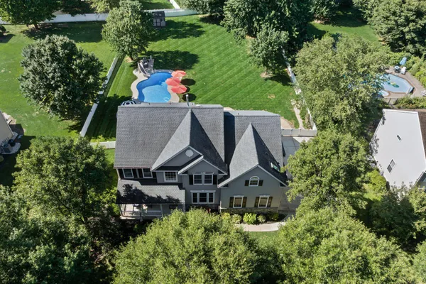 22 SHAMROCK RD