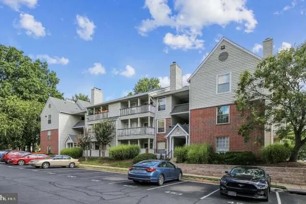 3921 PENDERVIEW DR 1828