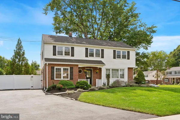 344 KNOLL RD