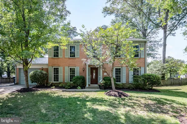 8620 YARDLEY DR