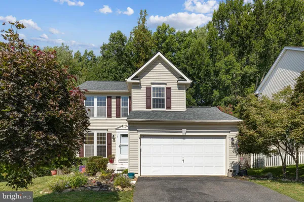 17 EMERALD DR