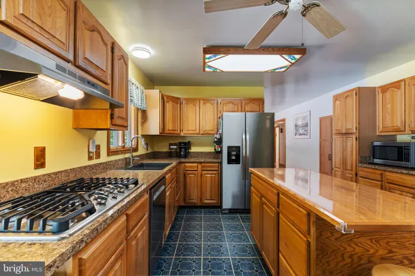 7710 WALKING DEER PL