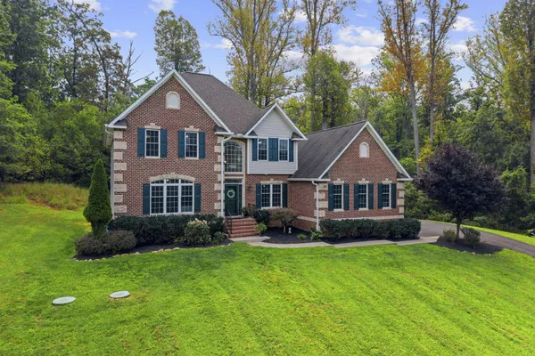 6743 BREEZY DR