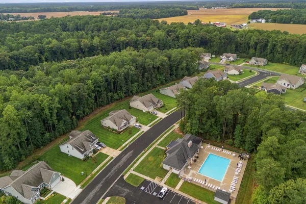31124 BAREFOOT CIR