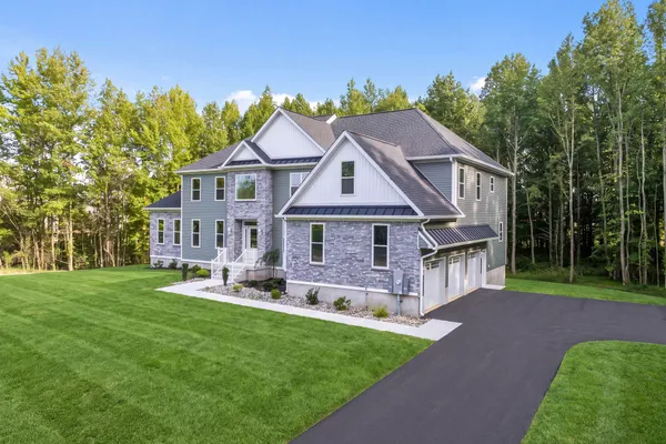 39 FOX HAVEN LN