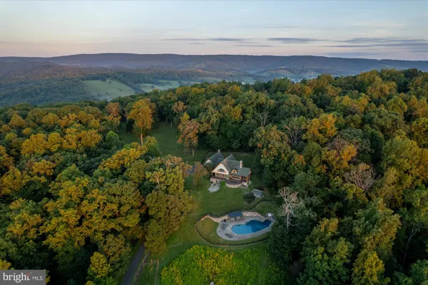 10210 POSSUM HOLLOW DR