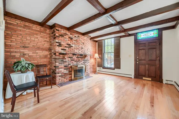 109 W BARRE ST