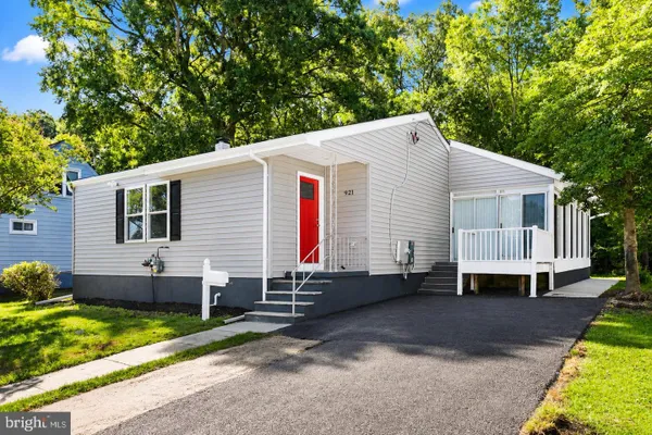 921 HOMBERG AVE