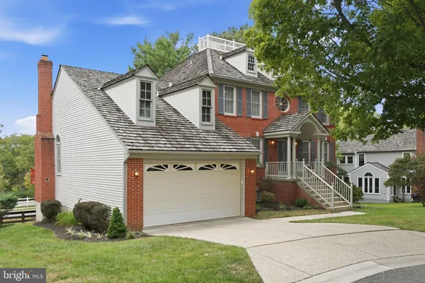 5 STATIONHOUSE CT