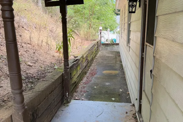 802 PIEDMONT AVE