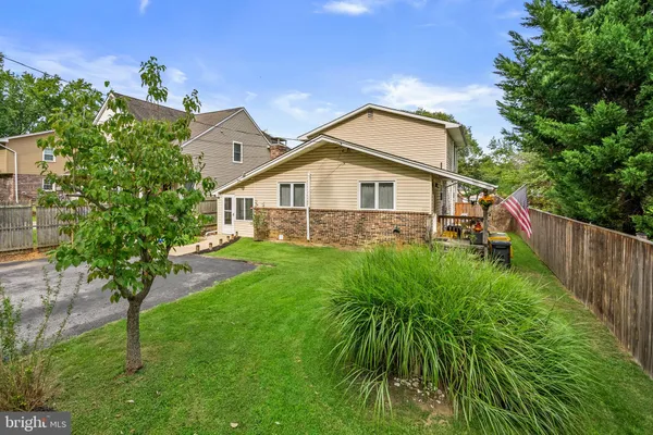 3548 LOCH HAVEN DR