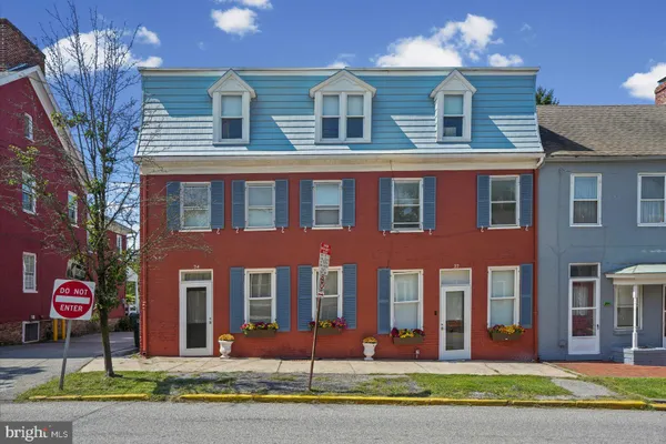 24 S MAIN ST