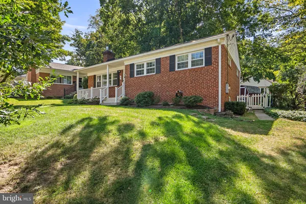 19 EASTMOOR DR