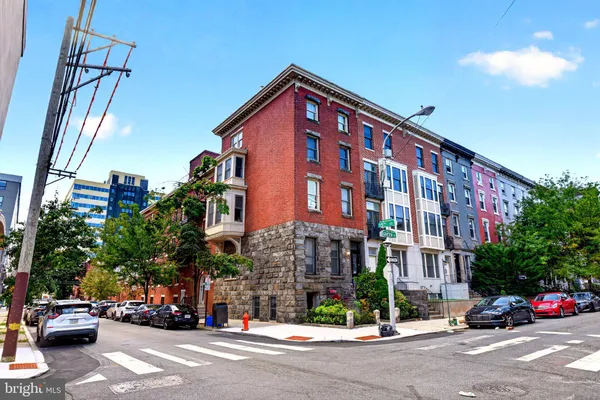 1500 GREEN ST 4