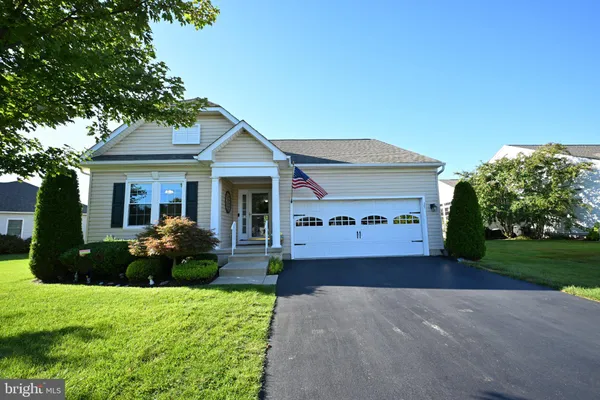 25 ABRAMS DR