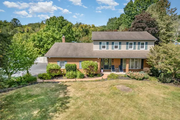 1446 S MOUNTAIN RD