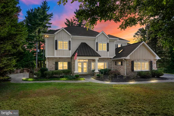 1009 W WIND CT